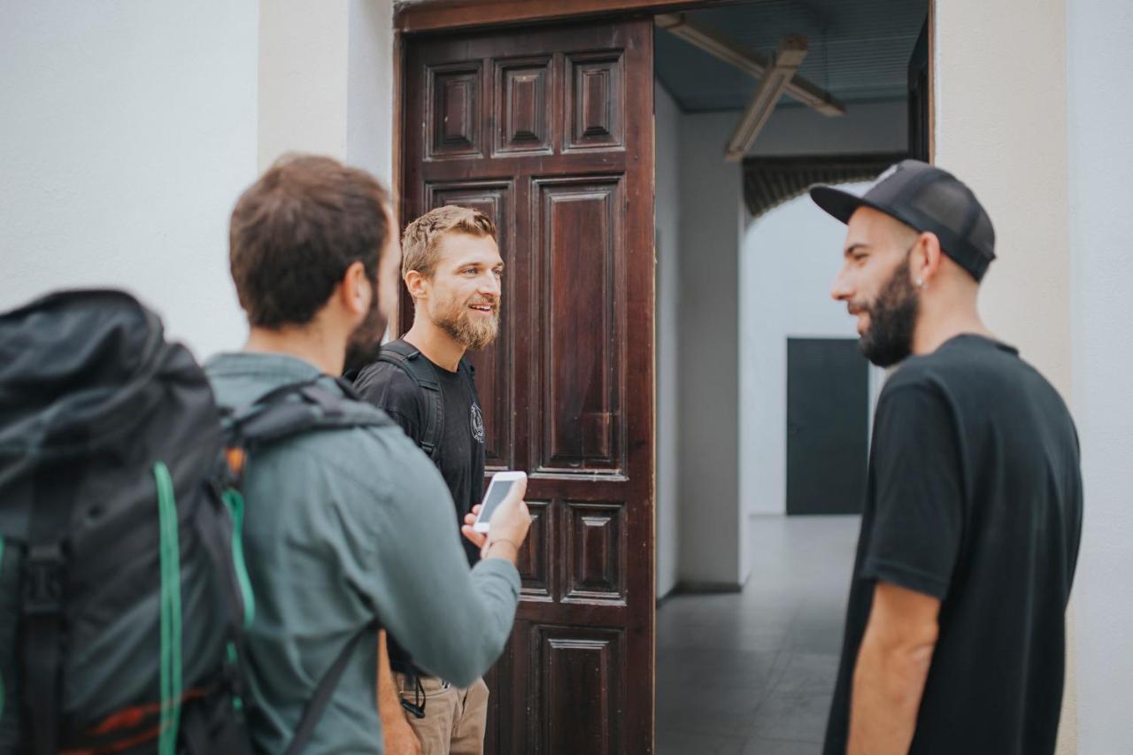 Option Be قرطبة المظهر الخارجي الصورة